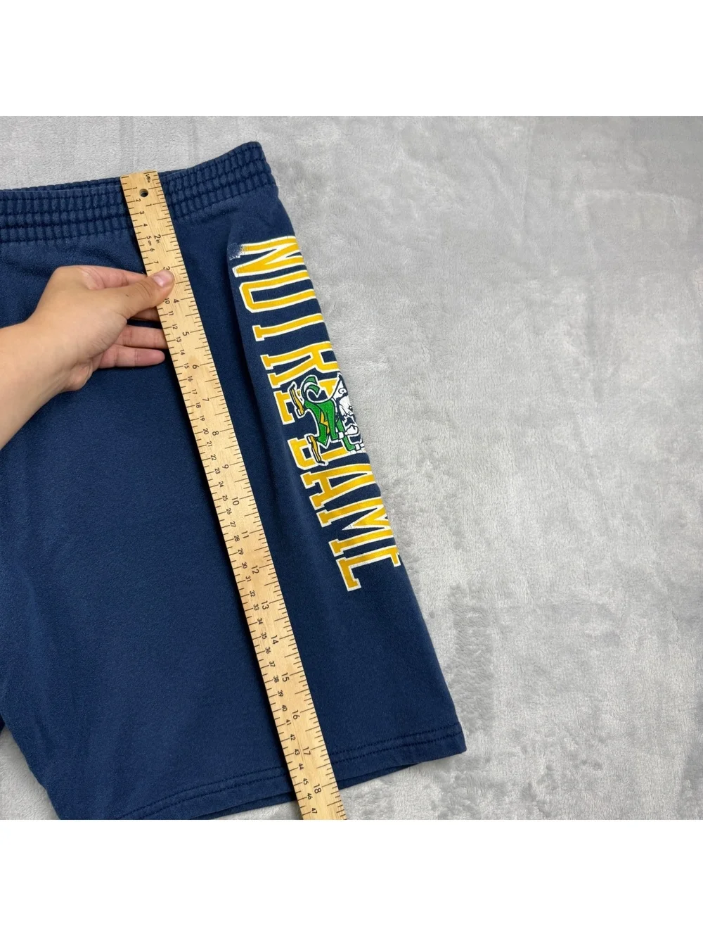 Vintage Notre Dame Fighting Irish Shorts Mens L Navy Made USA College 90s NCAA